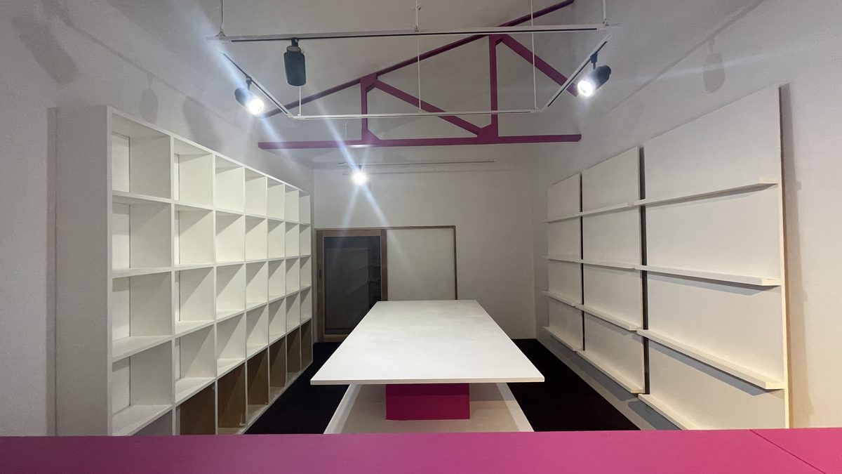 改装中の店舗③