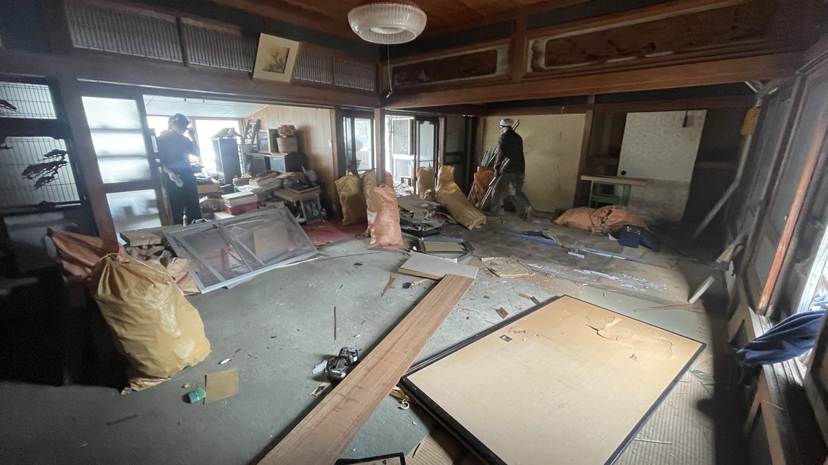 改装中の店舗④